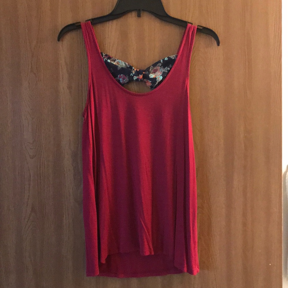 Maroon tank top with floral bow on back